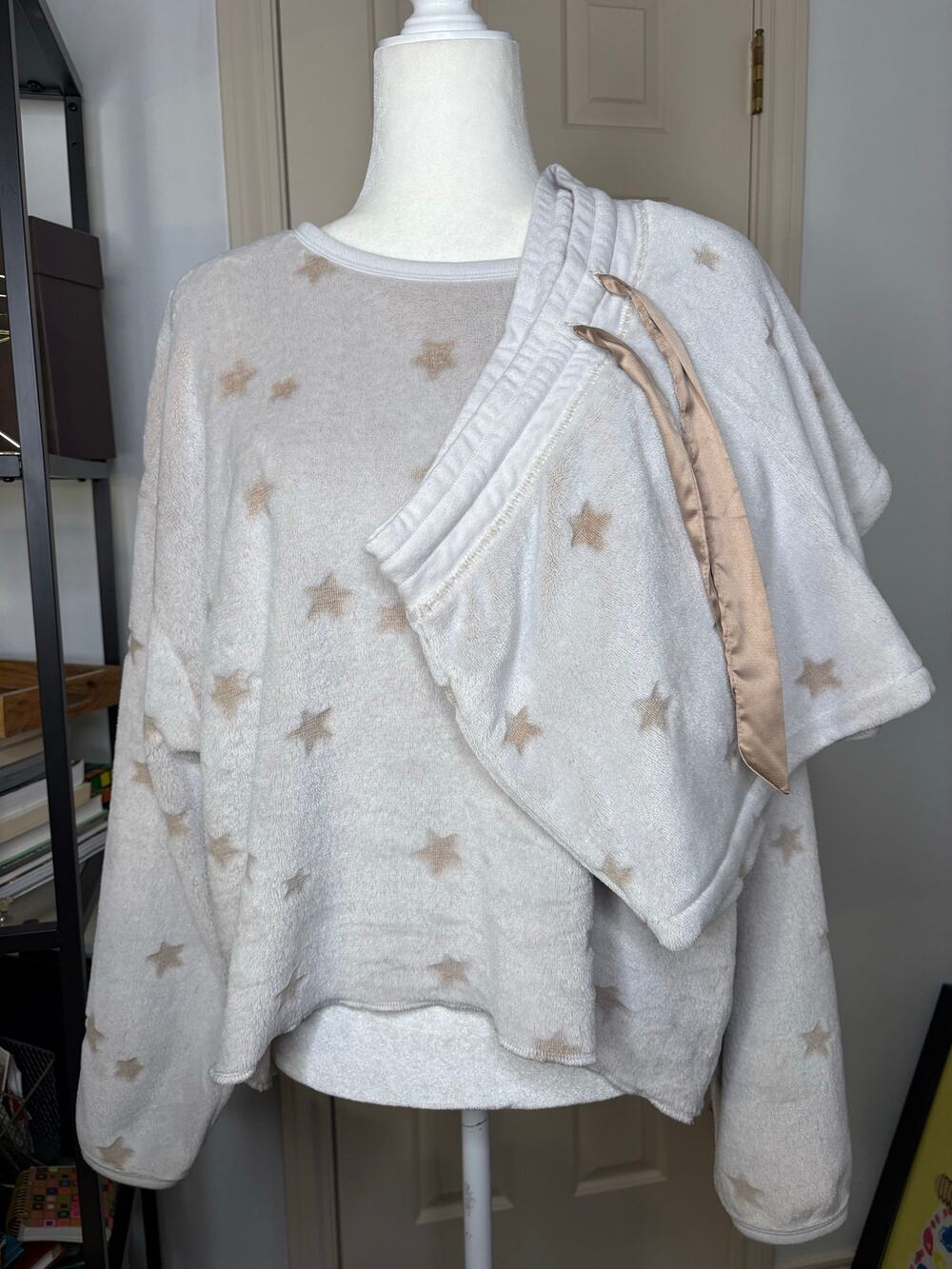 Z SUPPLY Cuddle Up Plush Star Lounge Set Pullover & Shorts Ivory Tan Size L